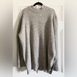 H&M Gray Ribbed Mock Neck Sweater